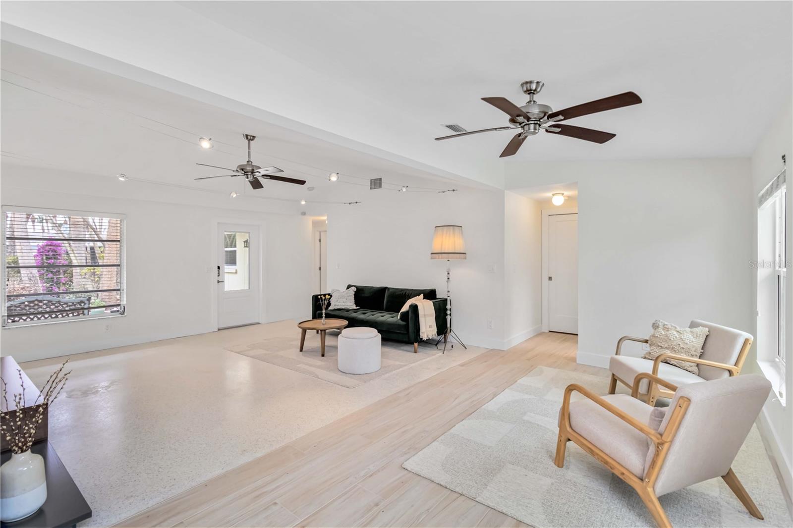 Image 9 of 42 For 5107 Saint Albans Avenue