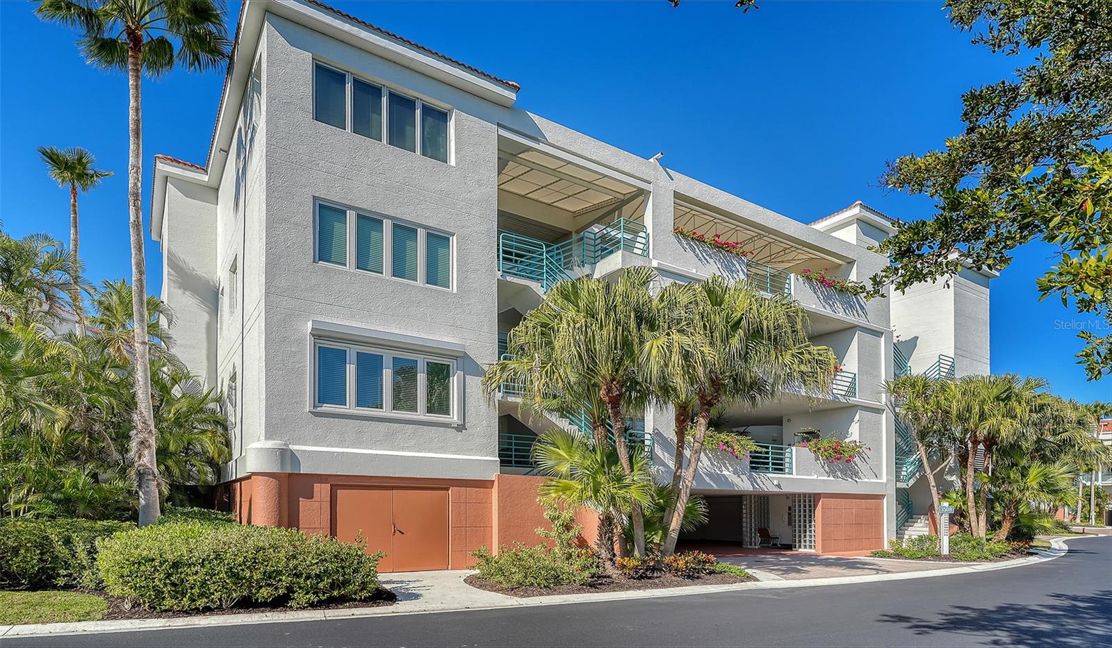 Image 2 of 38 For 350 Gulf Of Mexico Drive 234