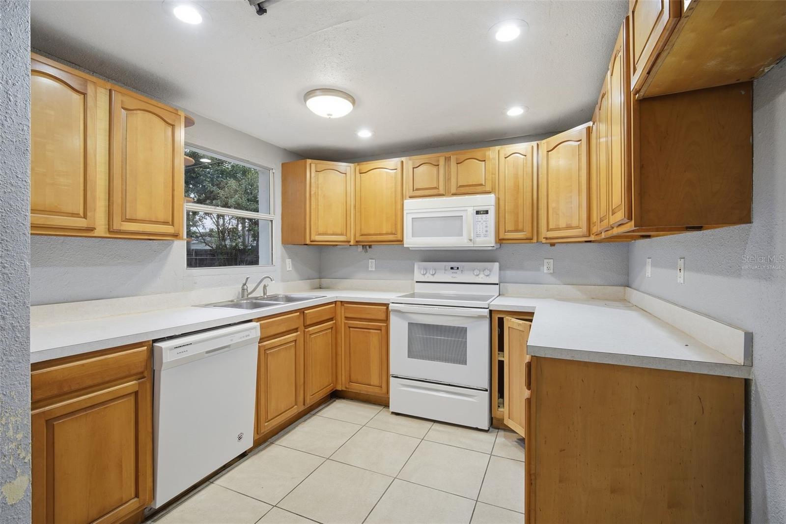 Image 14 of 43 For 8421 47th Street N