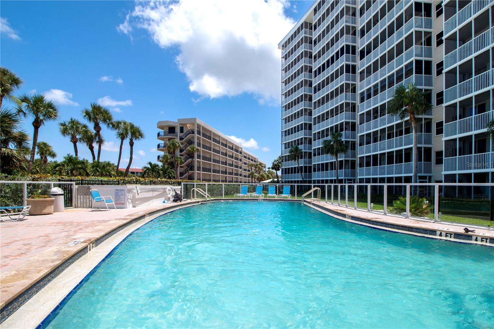 Image 46 of 50 For 6300 Midnight Pass Road 110