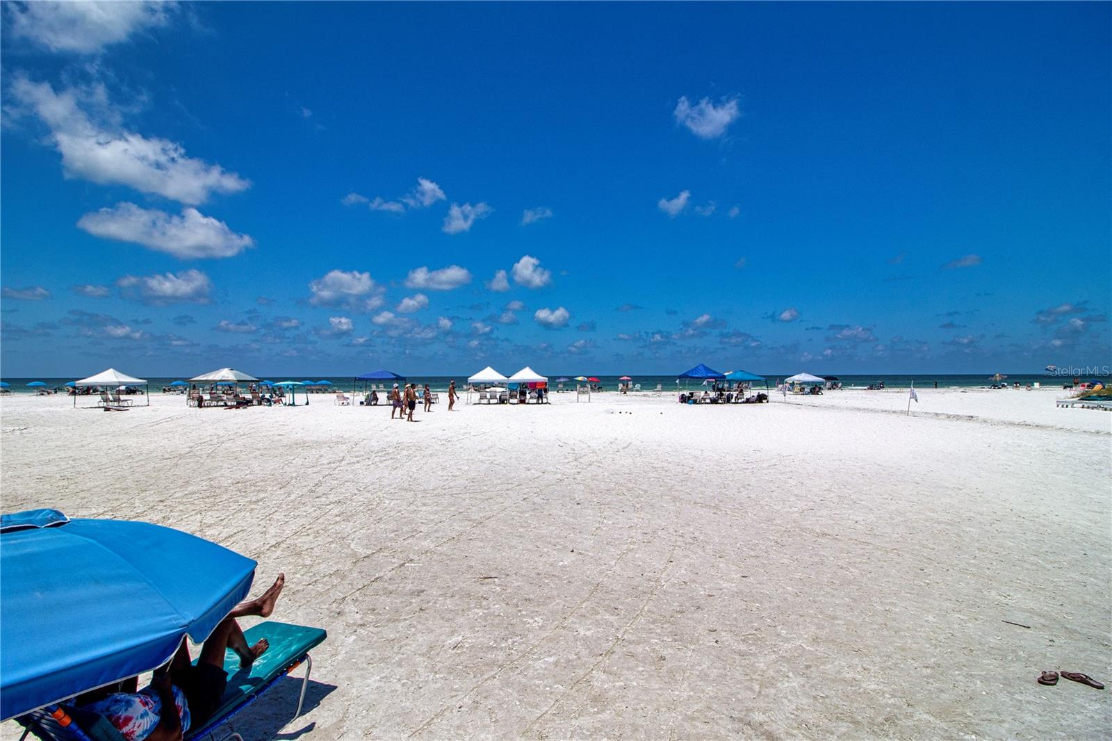 Image 49 of 50 For 6300 Midnight Pass Road 110