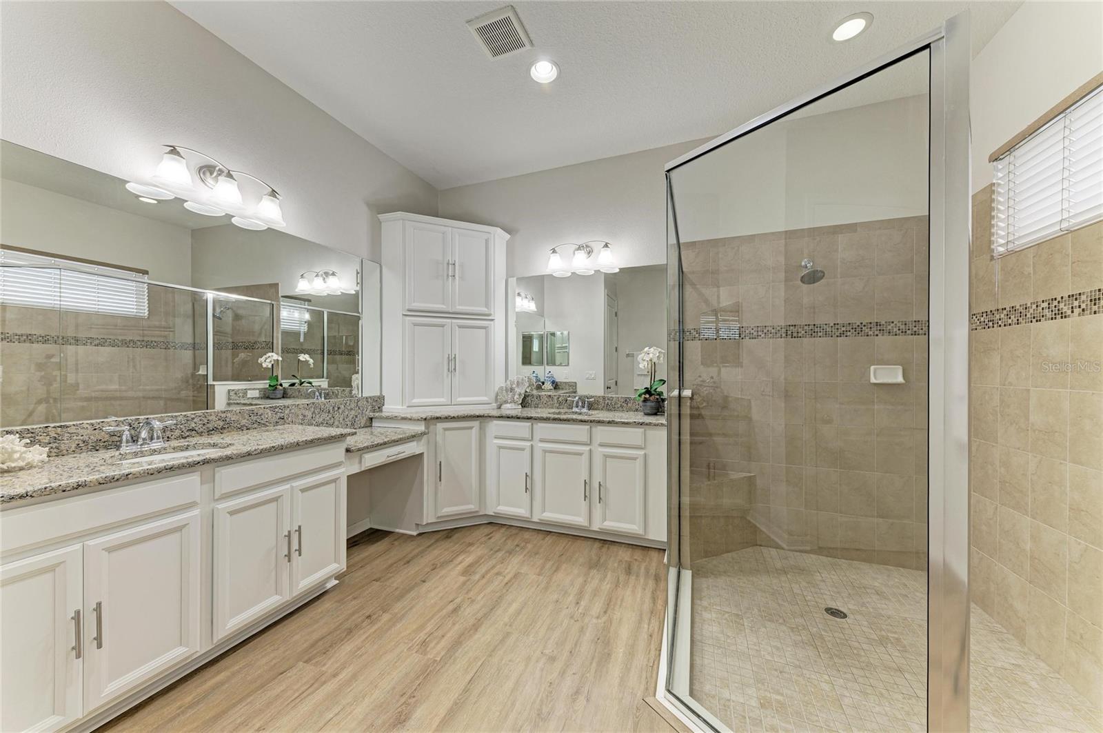 Image 42 of 76 For 4609 Arbor Gate Drive