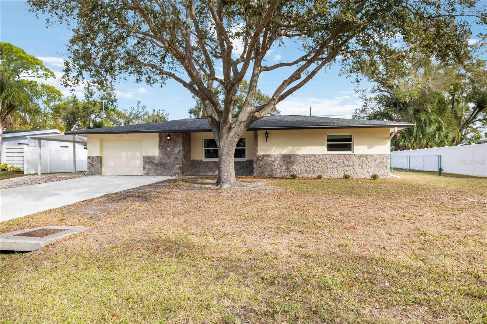 Details for 2705 Amanda Drive, SARASOTA, FL 34232