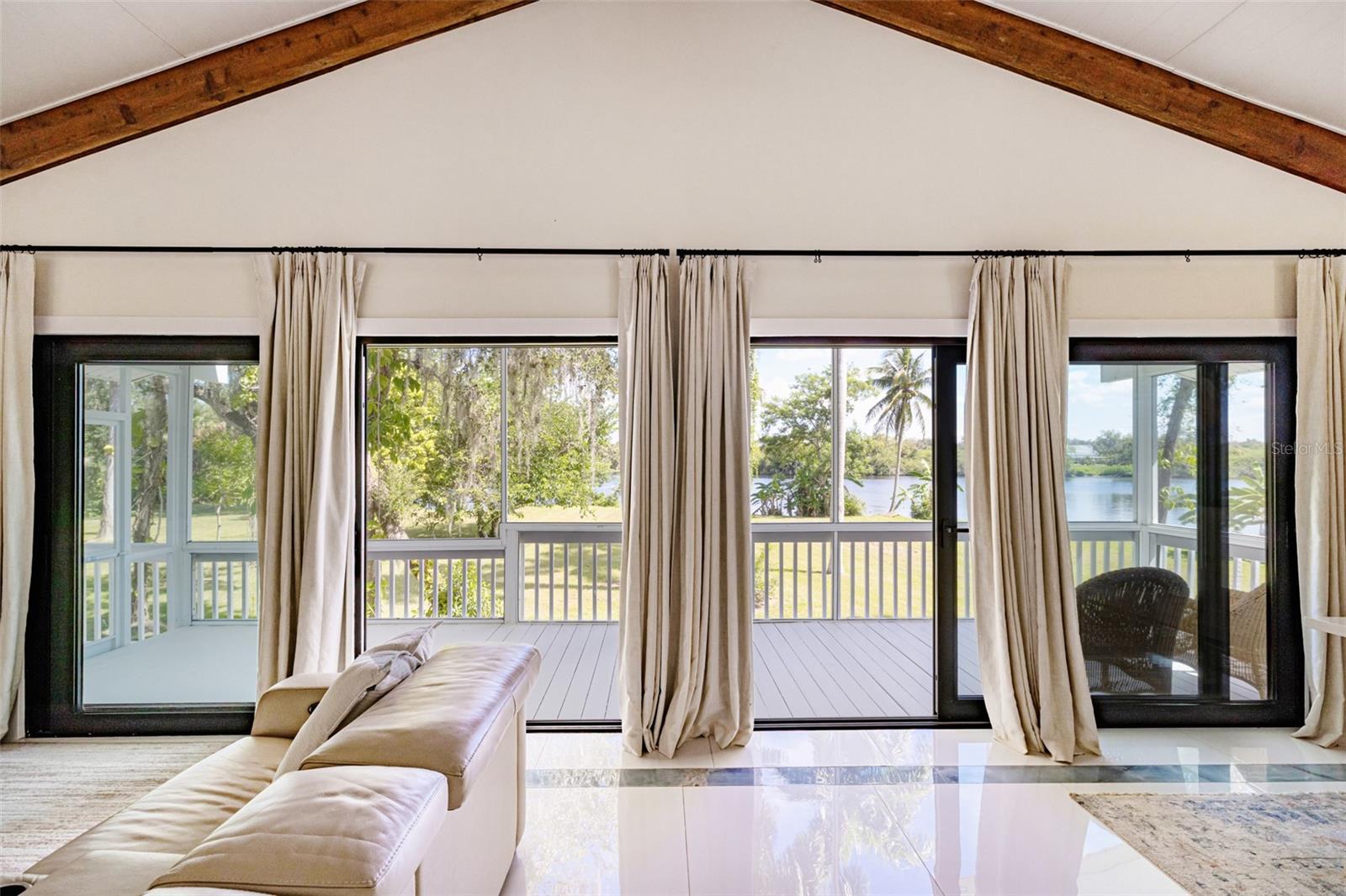 Image 25 of 83 For 19481-483 River Road