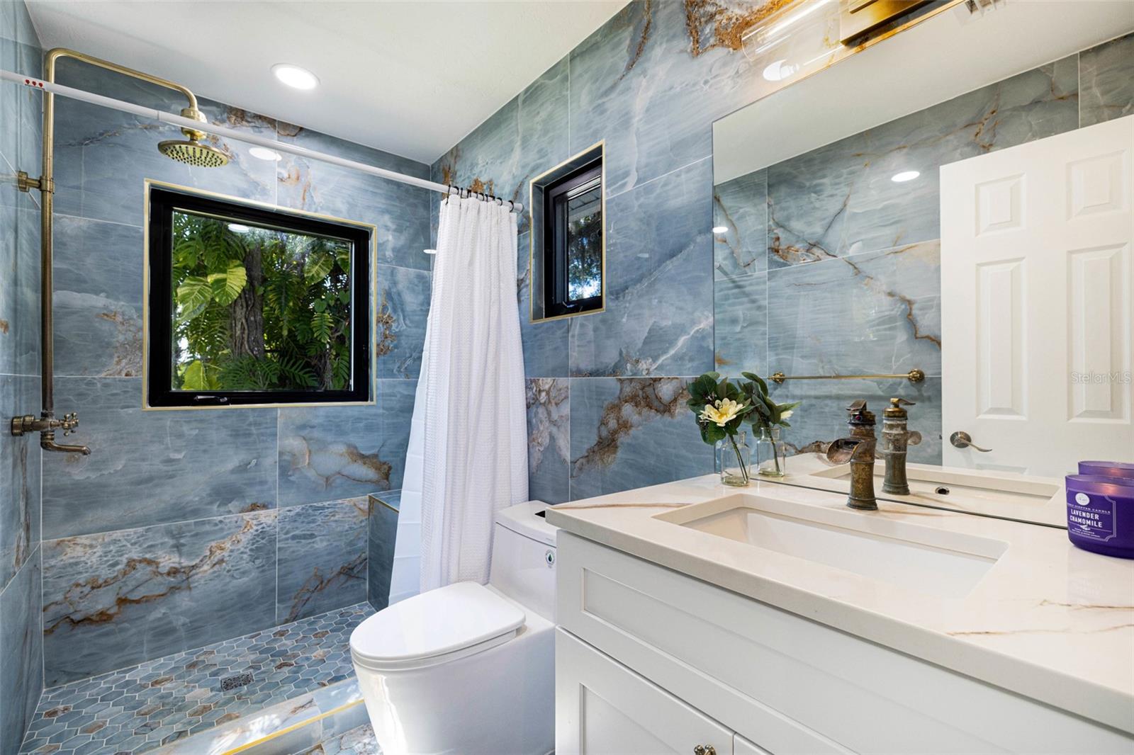 Image 39 of 83 For 19481-483 River Road