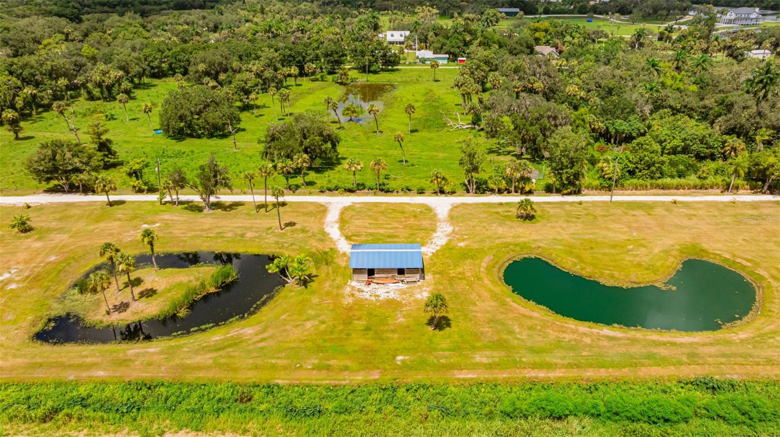 Image 44 of 83 For 19481-483 River Road