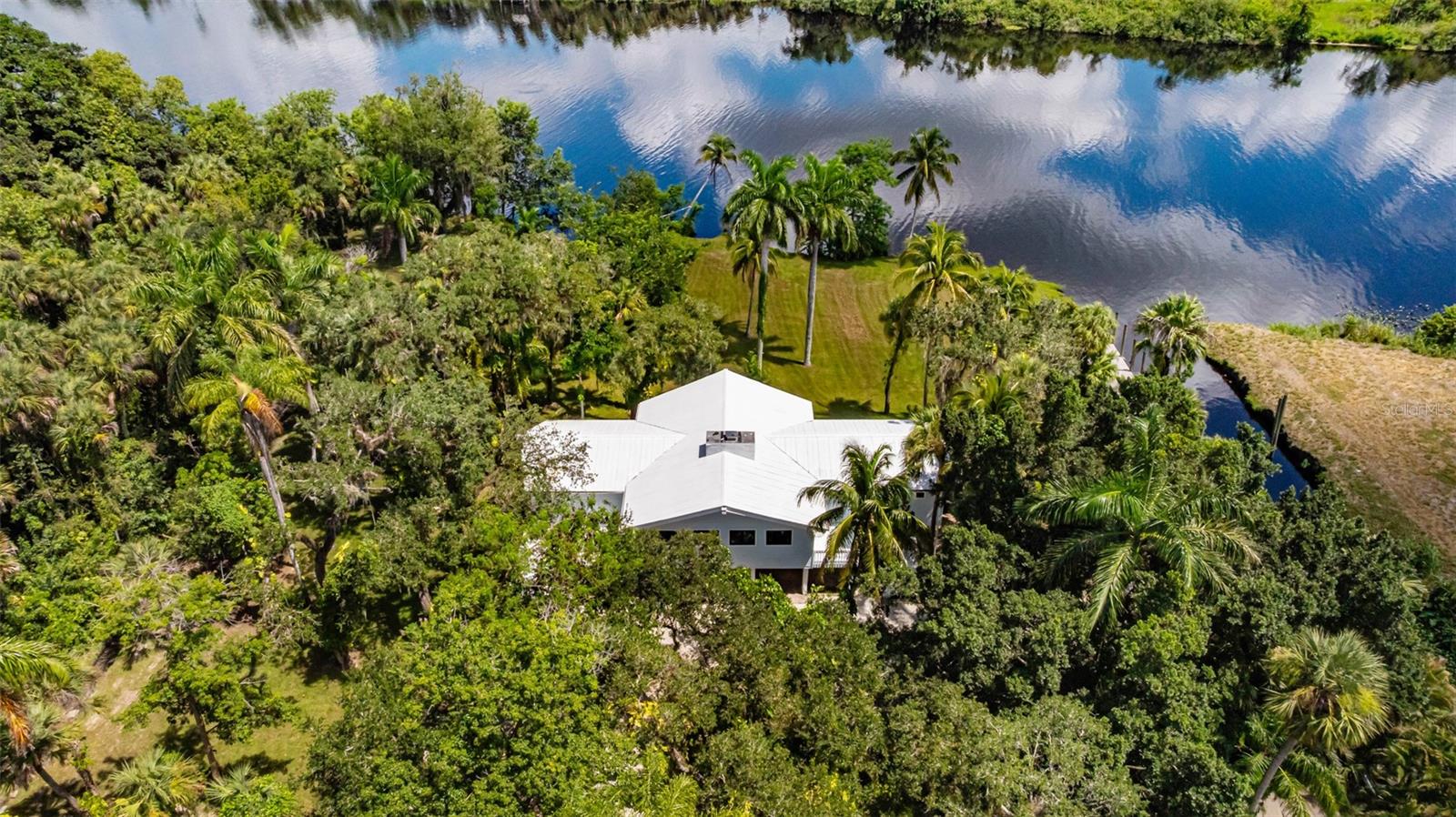 Image 5 of 83 For 19481-483 River Road