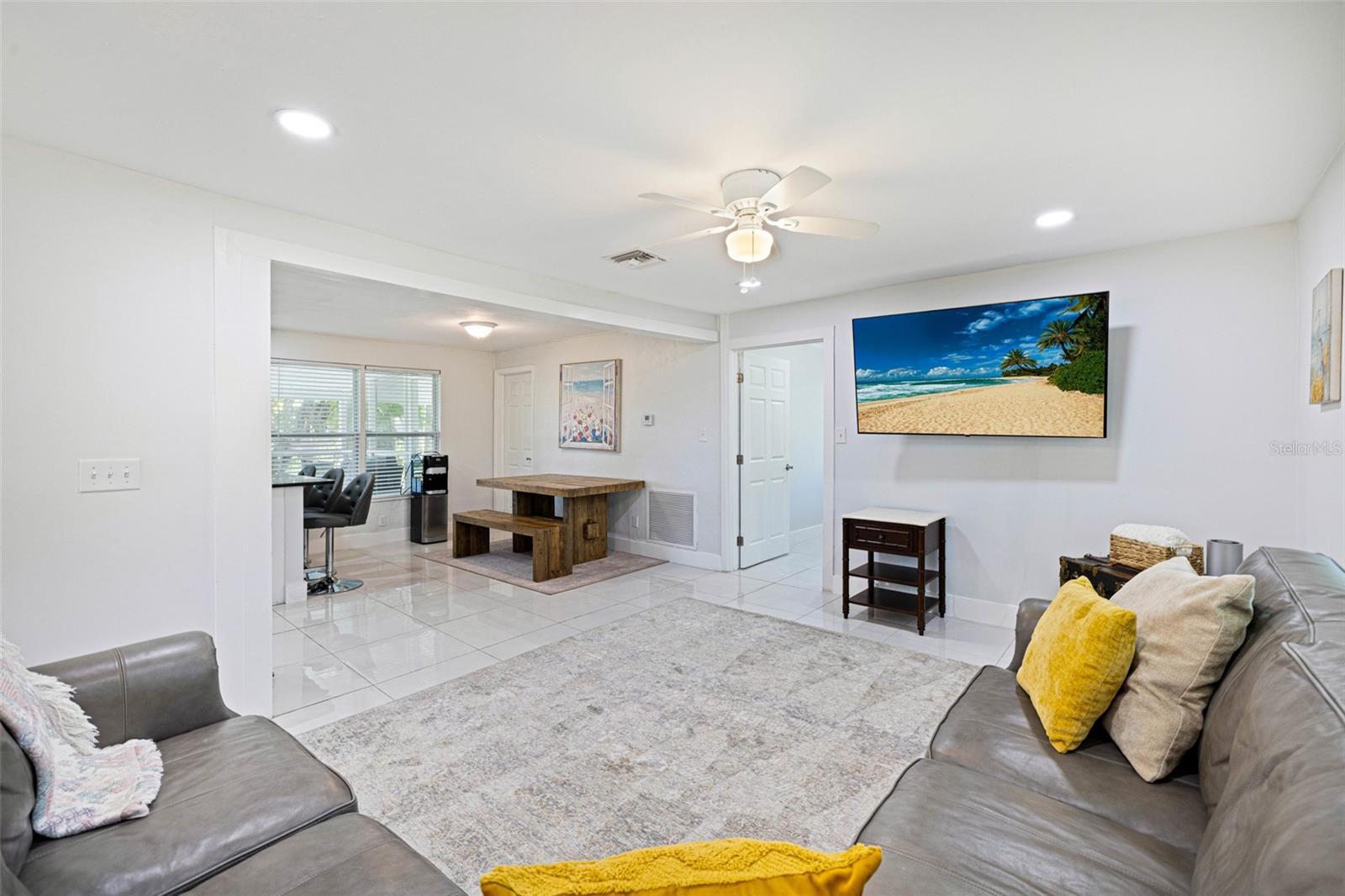 Image 53 of 83 For 19481-483 River Road