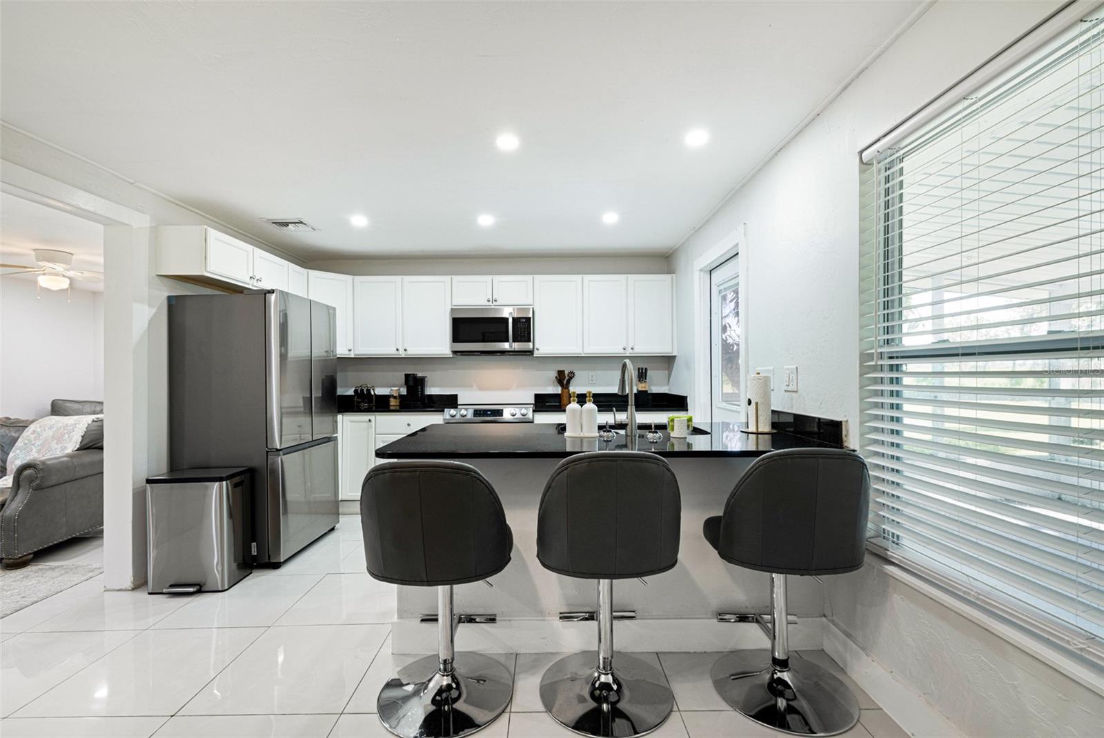 Image 59 of 83 For 19481-483 River Road