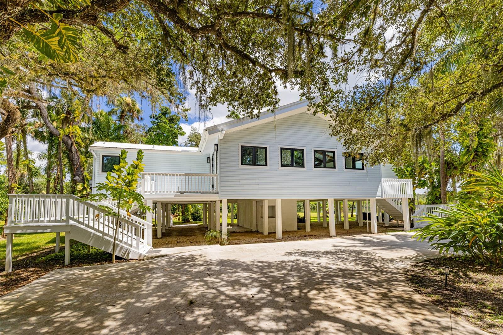 Image 6 of 83 For 19481-483 River Road