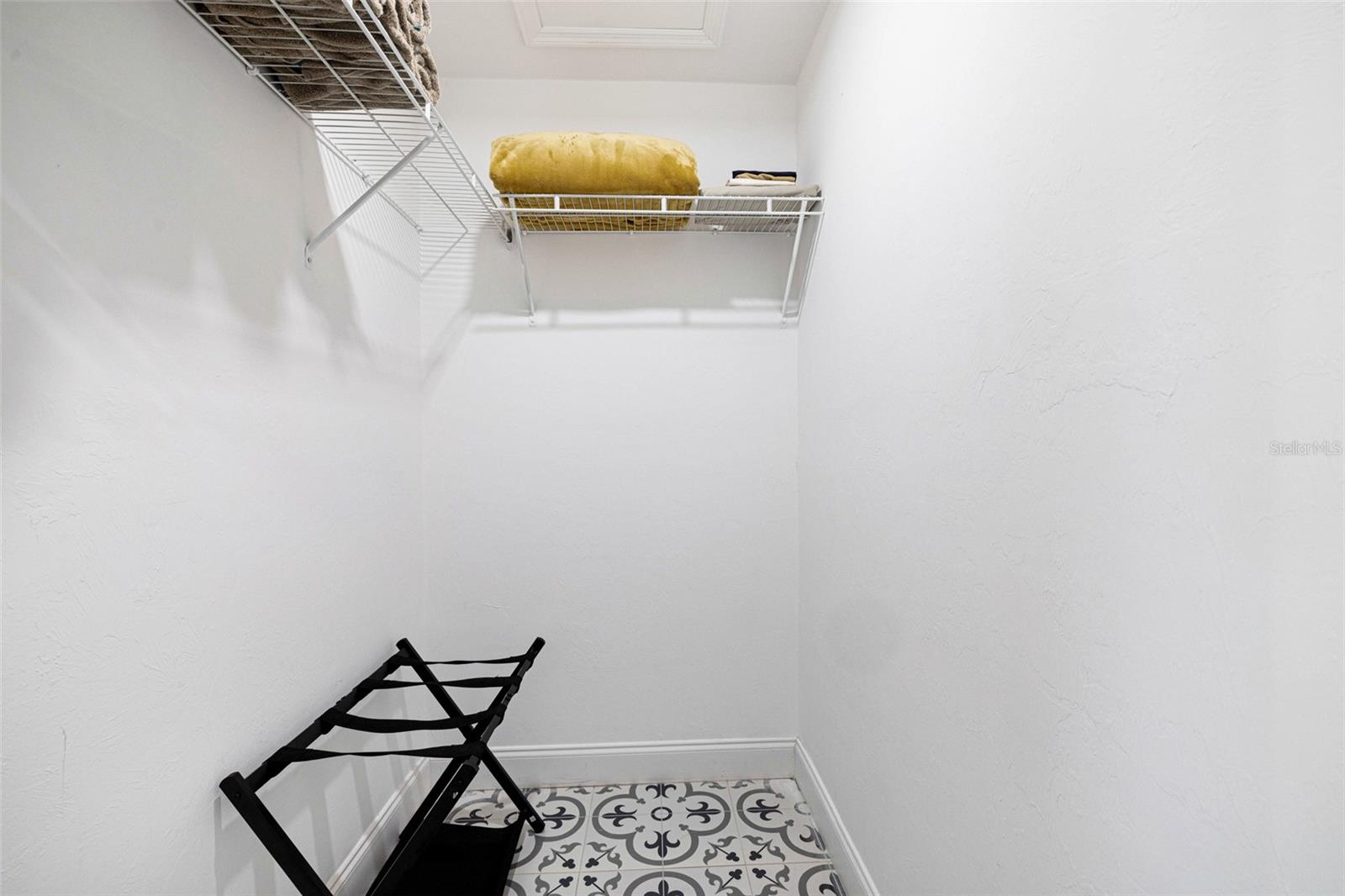 Image 64 of 83 For 19481-483 River Road