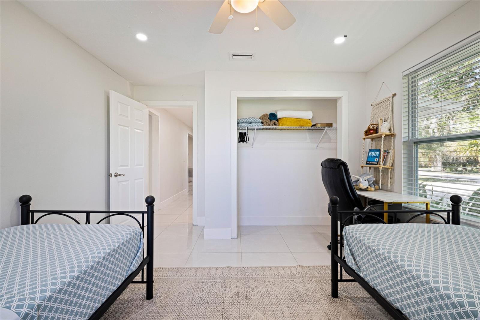 Image 70 of 83 For 19481-483 River Road