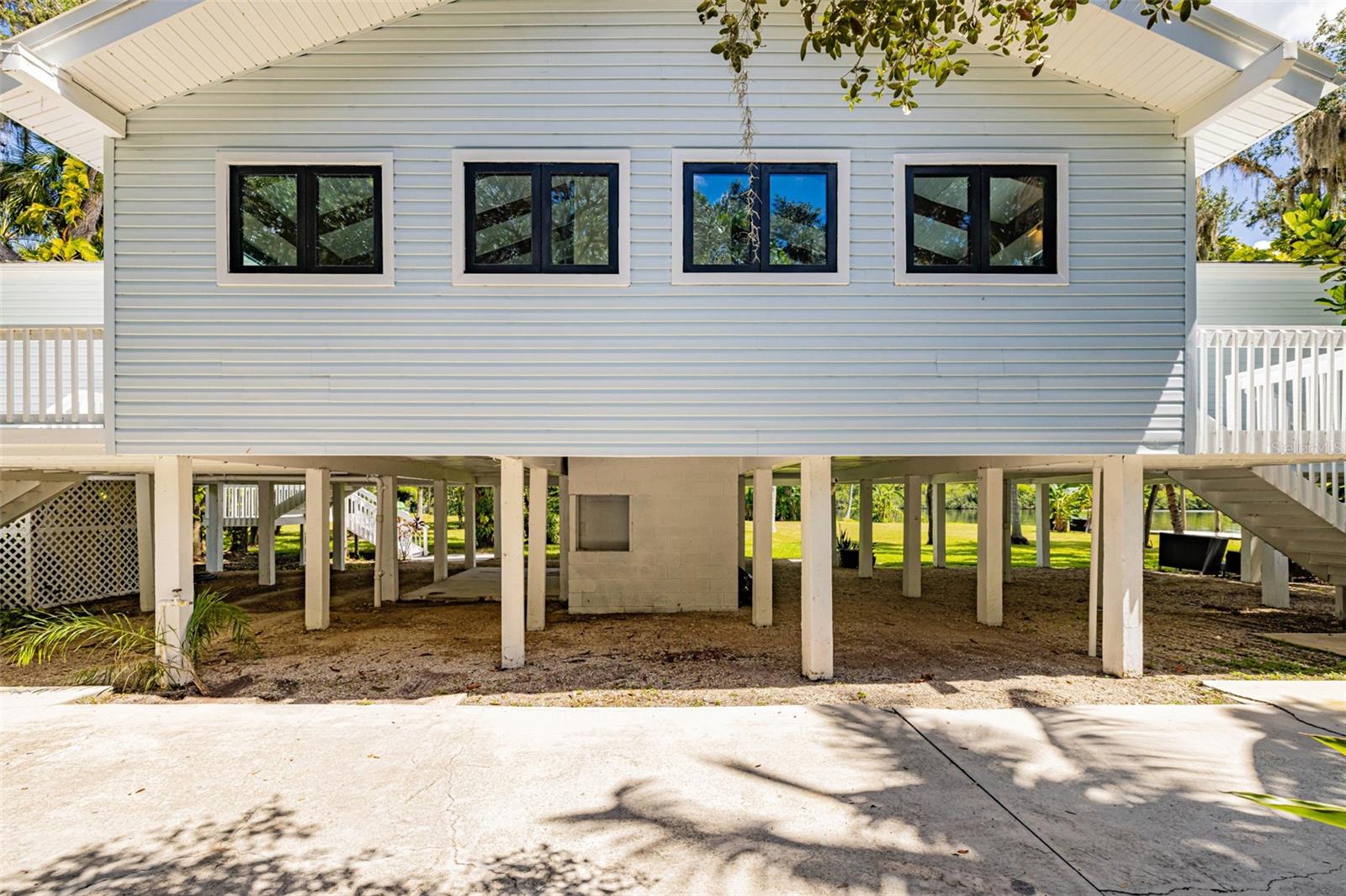 Image 76 of 83 For 19481-483 River Road