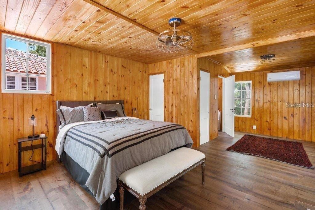 Image 57 of 85 For 4511 Bay Shore Road