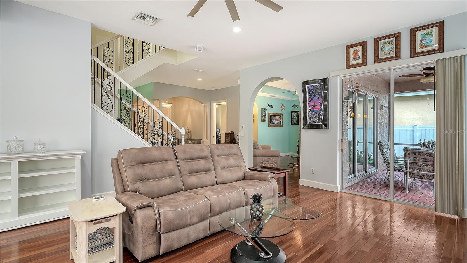 Image 12 of 58 For 6659 38th Lane E