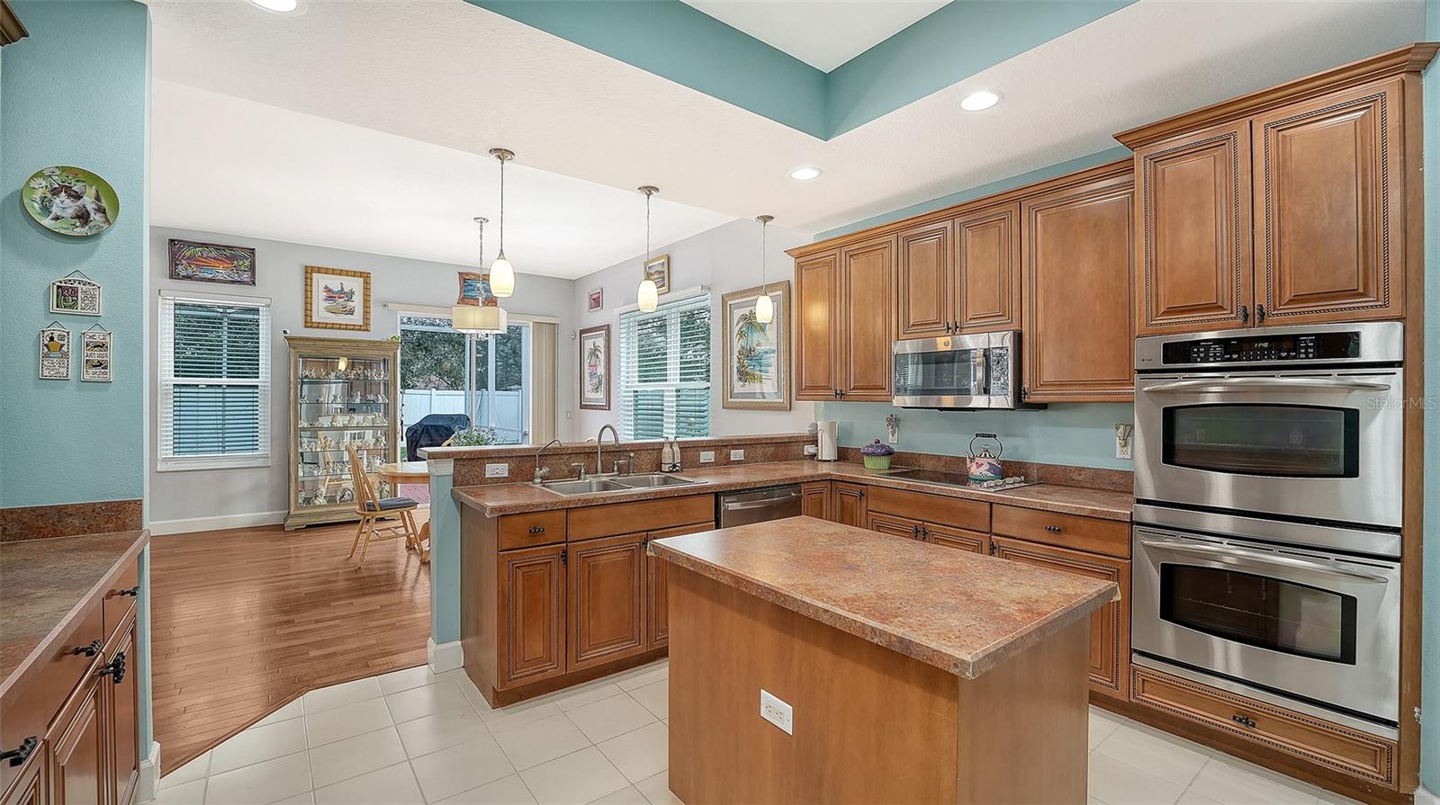 Image 17 of 58 For 6659 38th Lane E