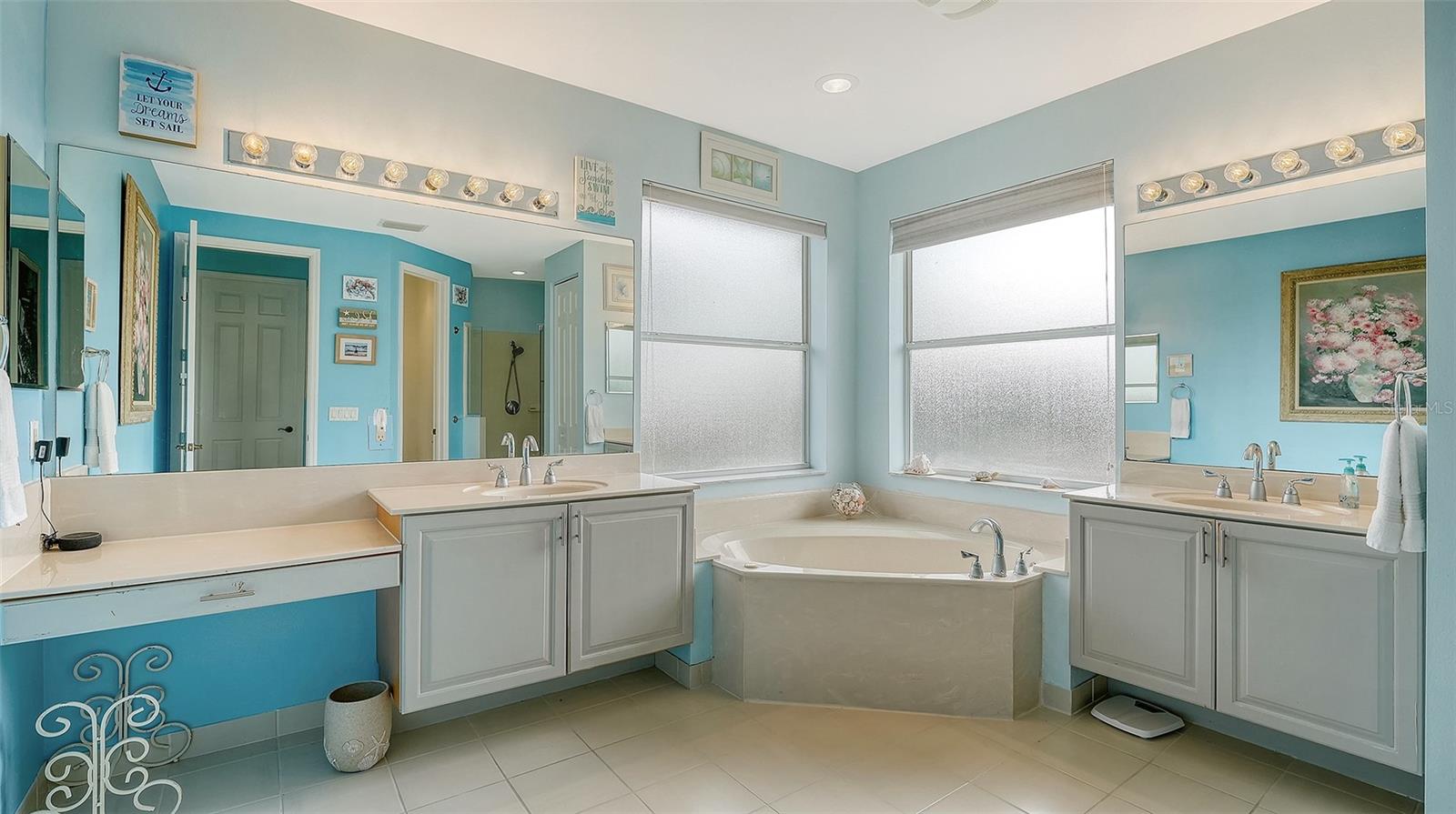 Image 30 of 58 For 6659 38th Lane E