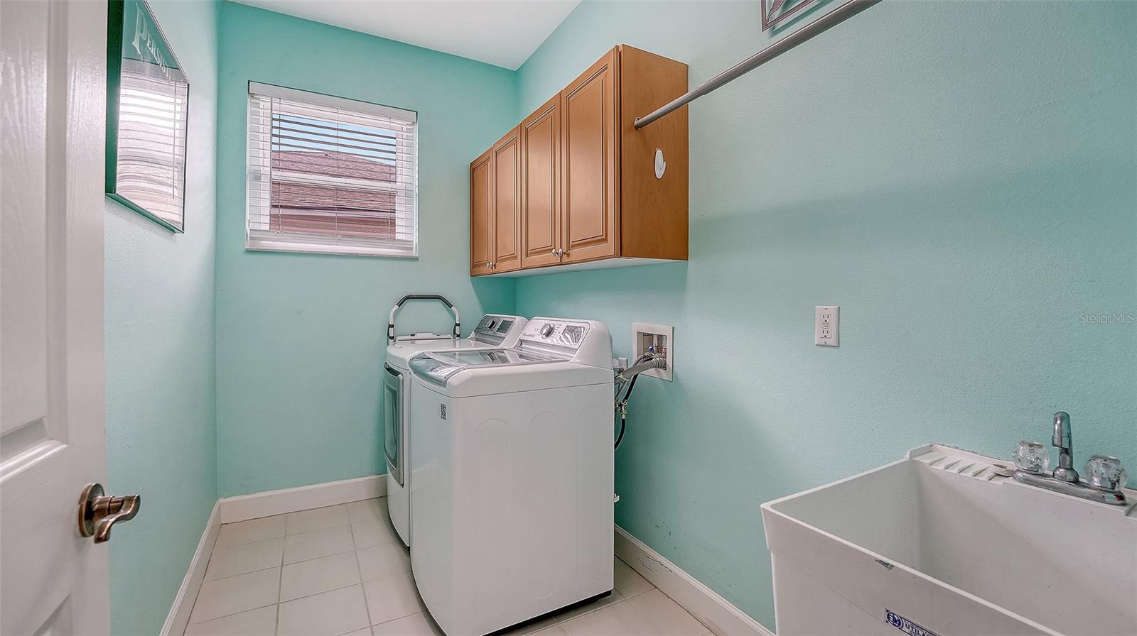 Image 45 of 58 For 6659 38th Lane E