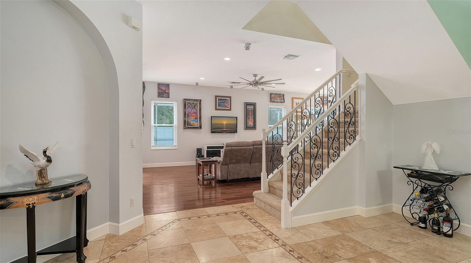 Image 6 of 58 For 6659 38th Lane E