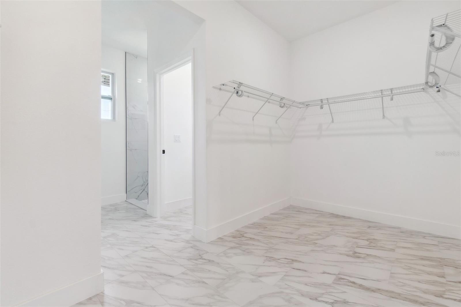 Image 14 of 24 For 8 Cleat Court