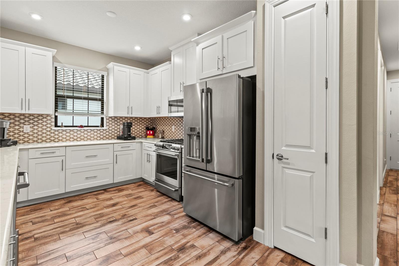 Image 6 of 60 For 14655 Derna Terrace