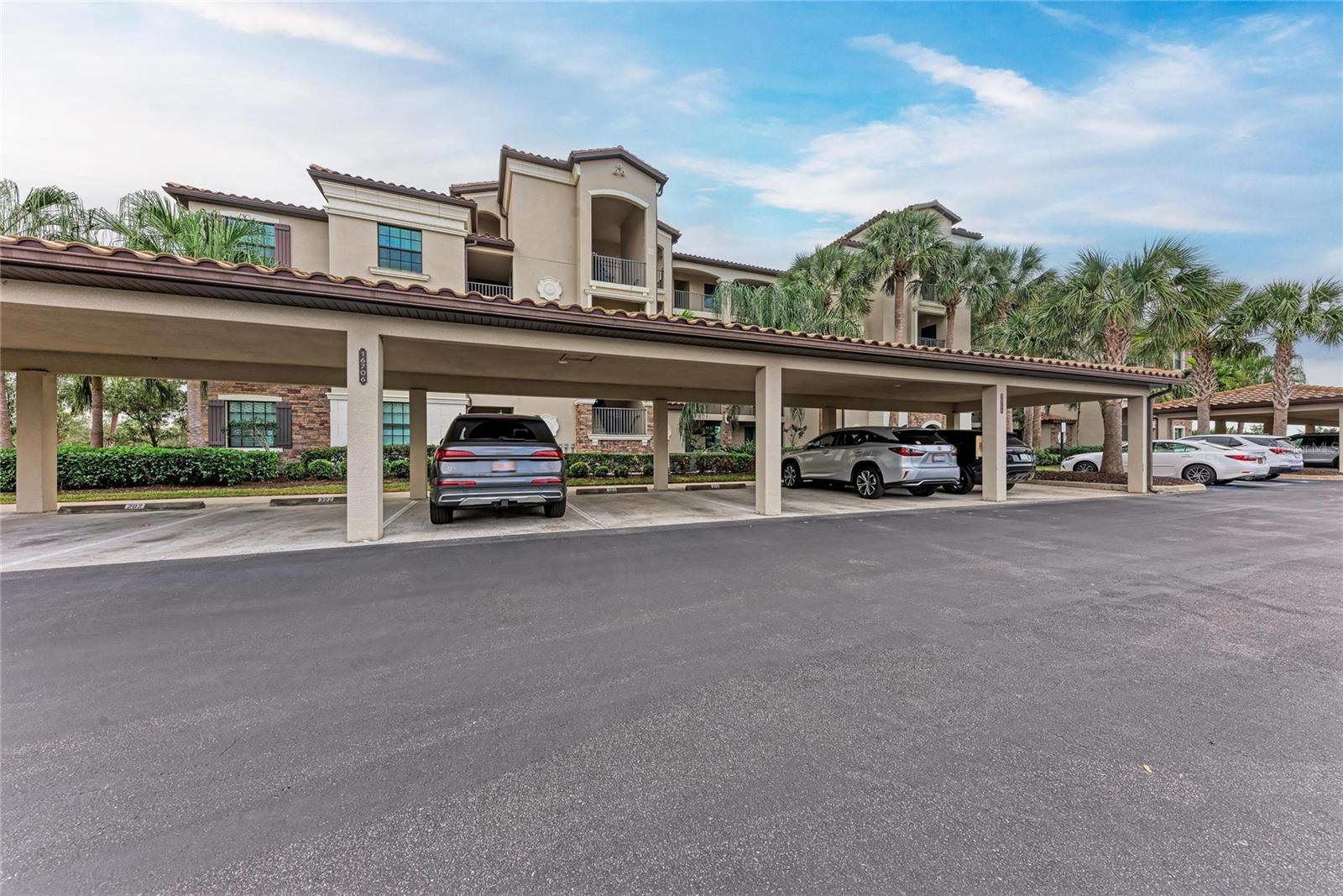 Image 37 of 89 For 16706 Vardon Terrace 308