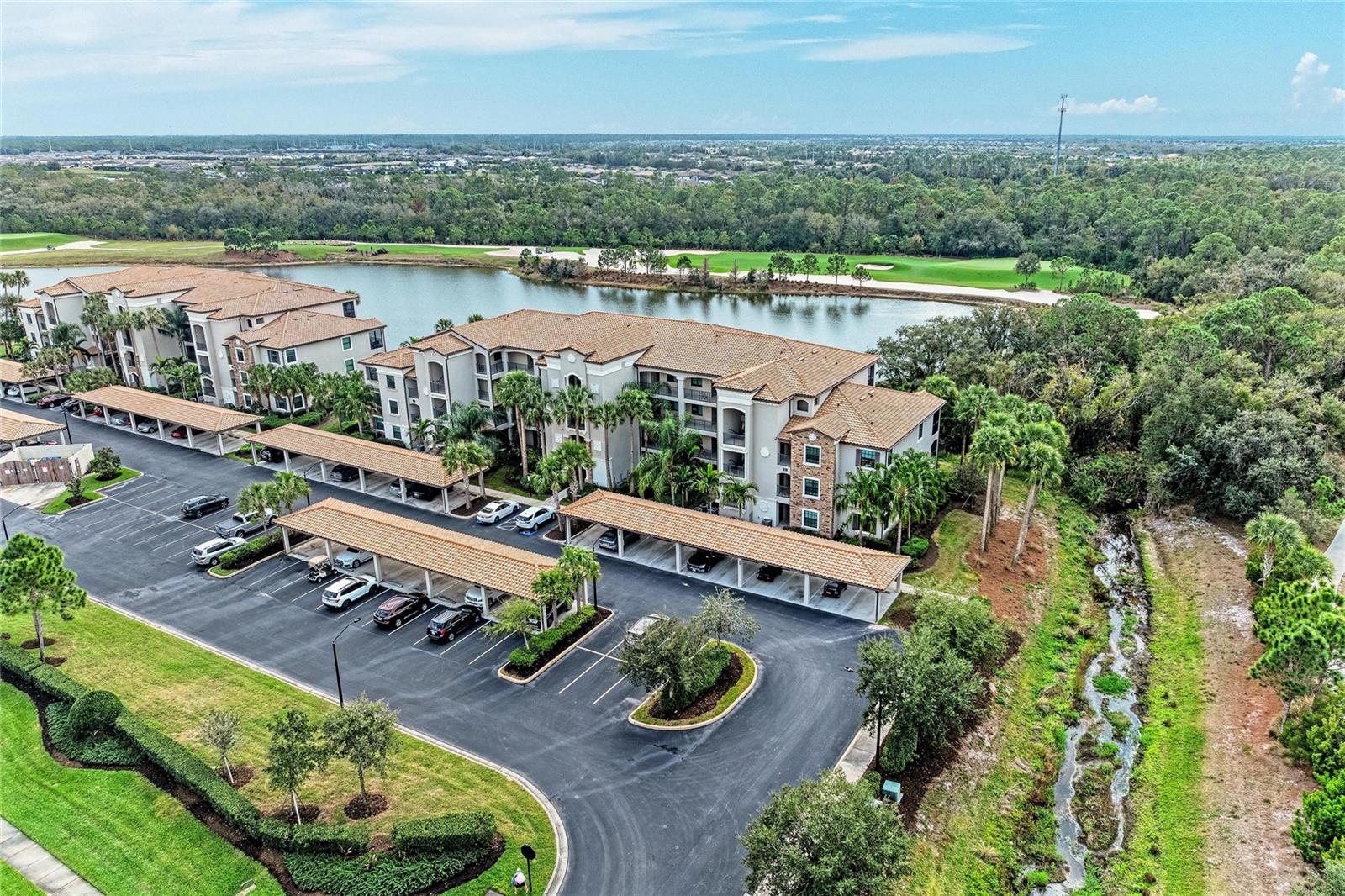 Image 41 of 89 For 16706 Vardon Terrace 308