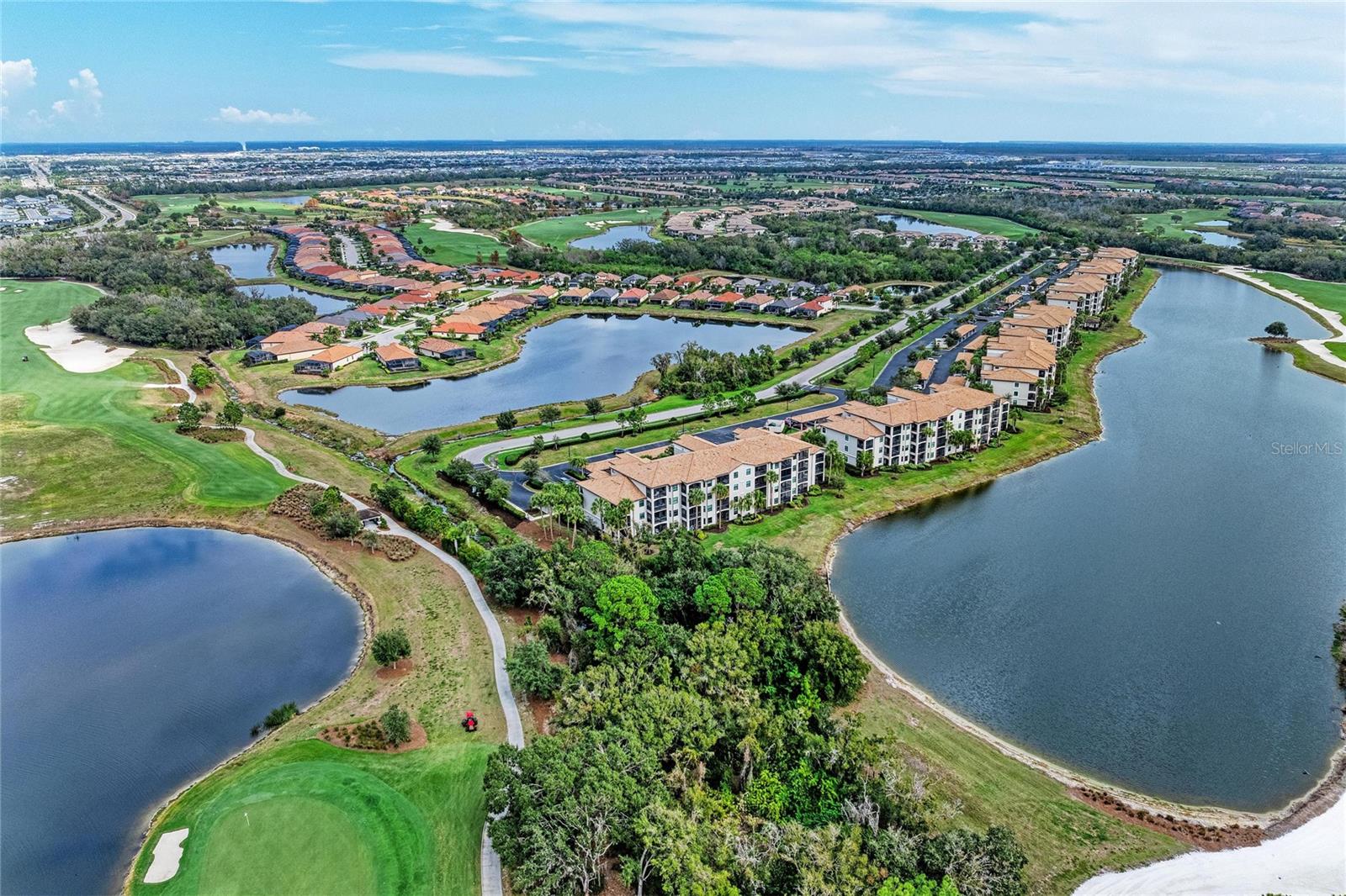 Image 43 of 89 For 16706 Vardon Terrace 308