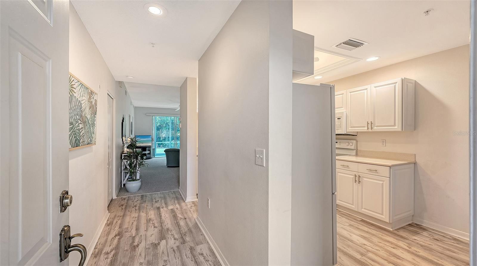 Image 2 of 27 For 8750 Olde Hickory Avenue 9109