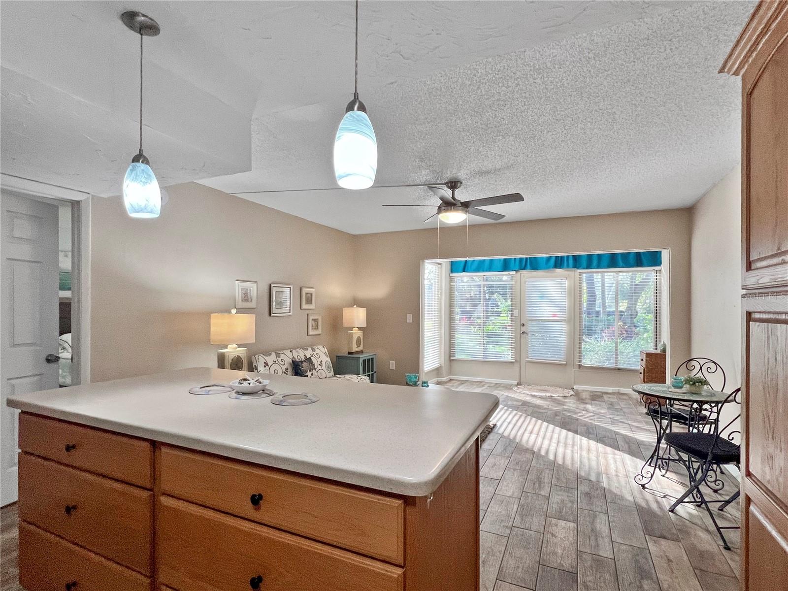 Image 13 of 50 For 515 30th Avenue W H111