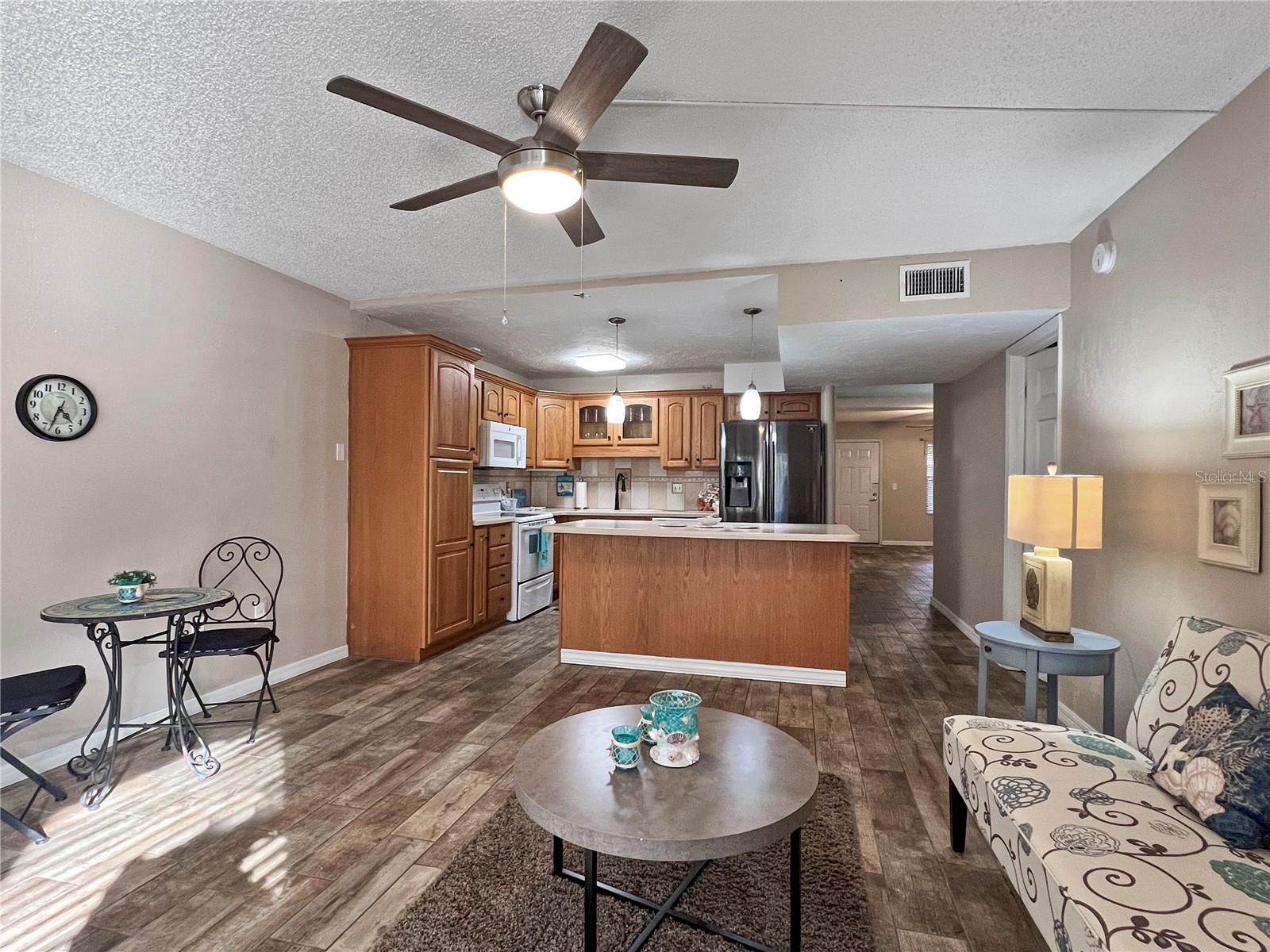 Image 16 of 50 For 515 30th Avenue W H111