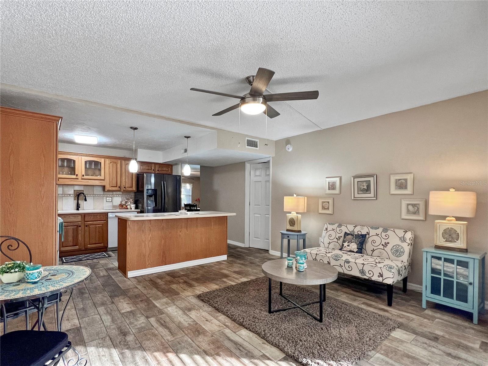 Image 17 of 50 For 515 30th Avenue W H111