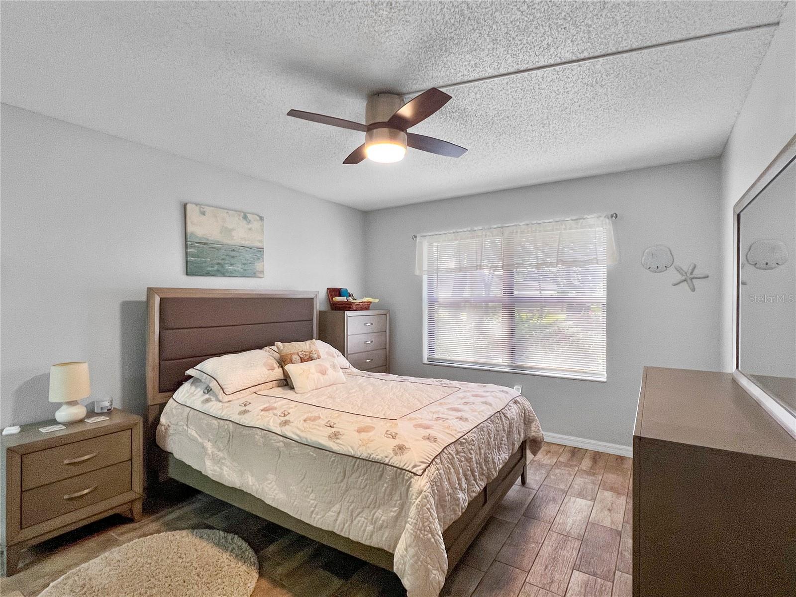 Image 22 of 50 For 515 30th Avenue W H111