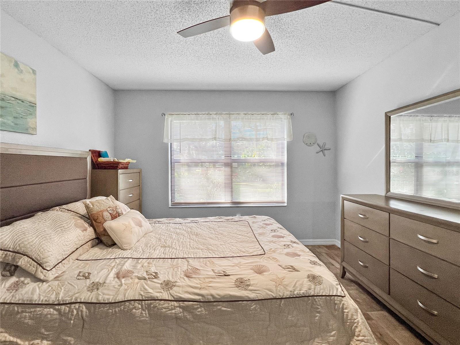 Image 26 of 50 For 515 30th Avenue W H111