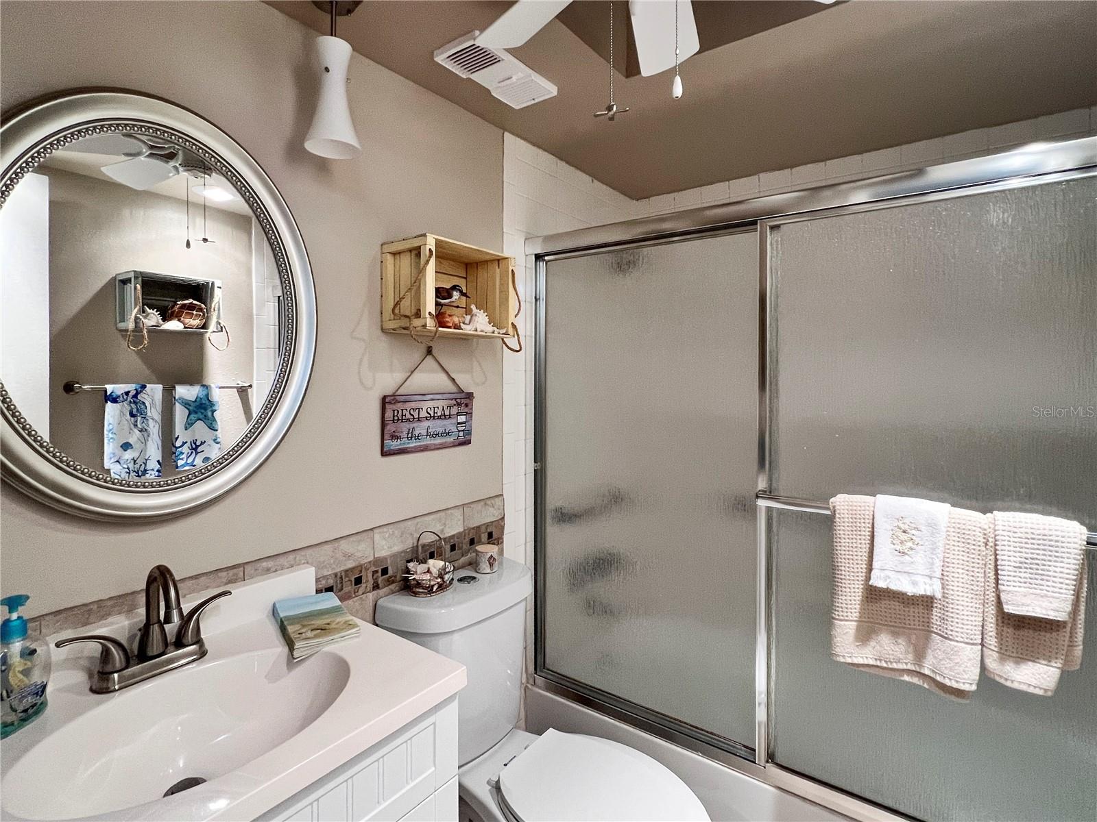 Image 32 of 50 For 515 30th Avenue W H111