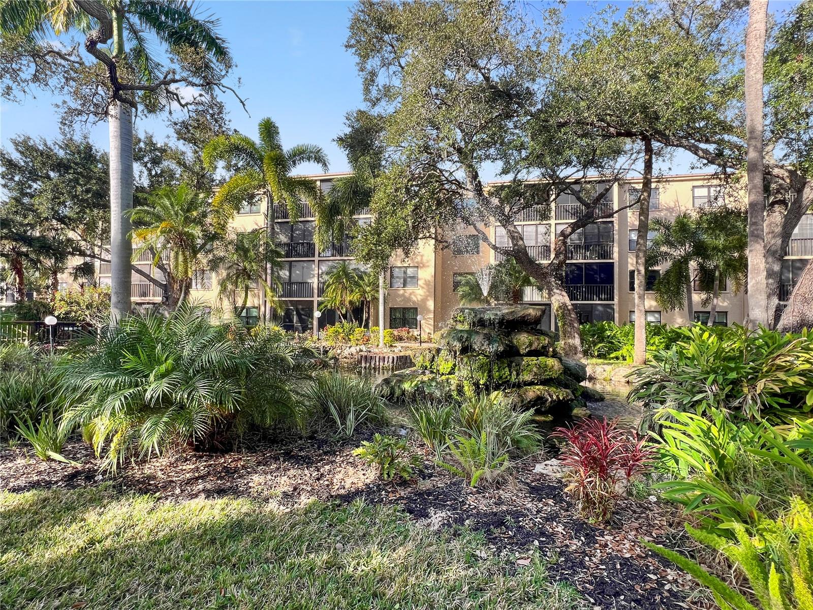 Image 37 of 50 For 515 30th Avenue W H111