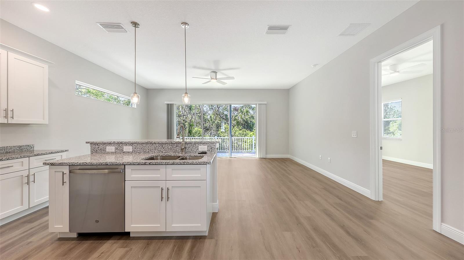 Image 5 of 19 For 2930 River Run Way