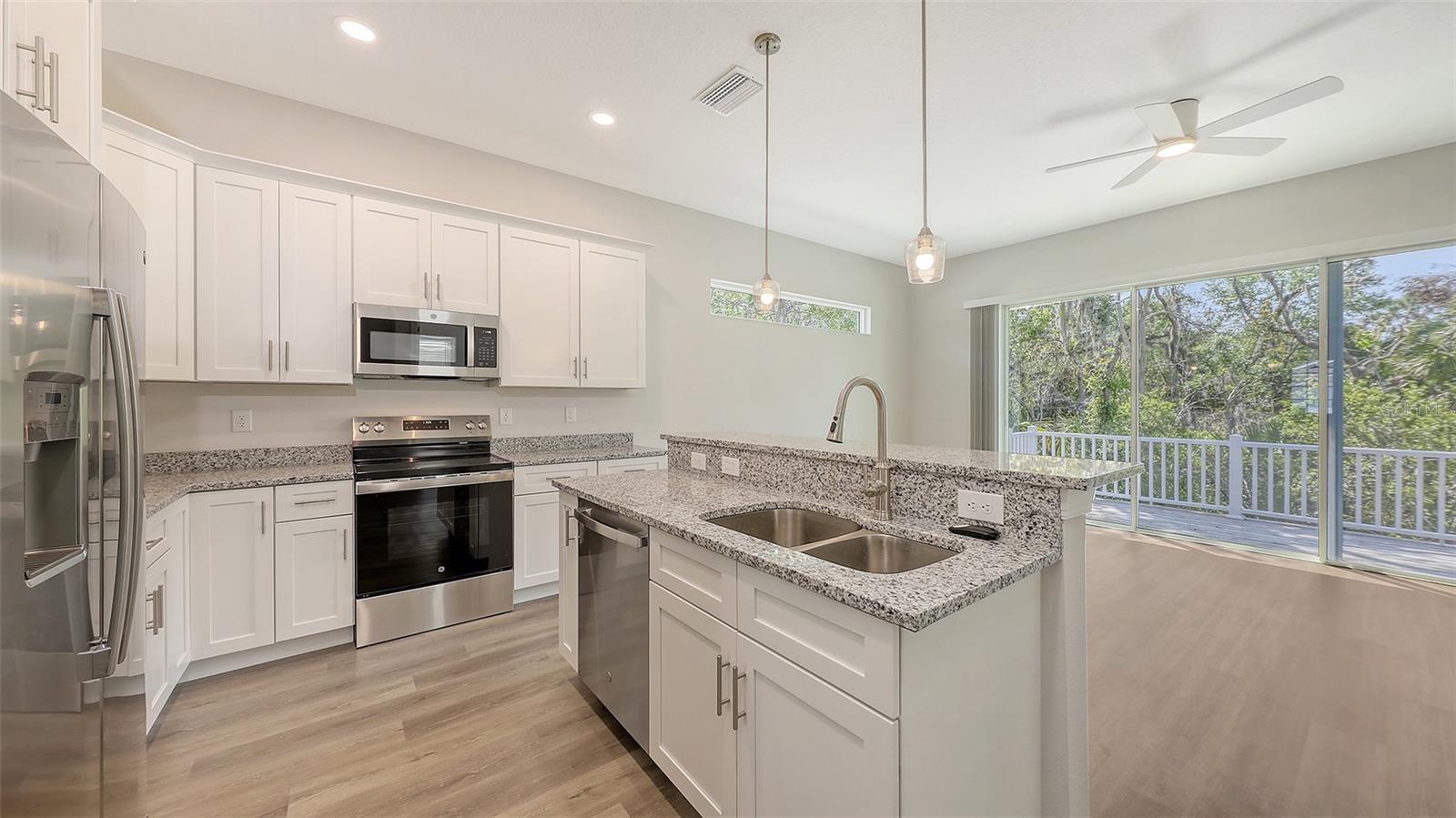 Image 7 of 19 For 2930 River Run Way