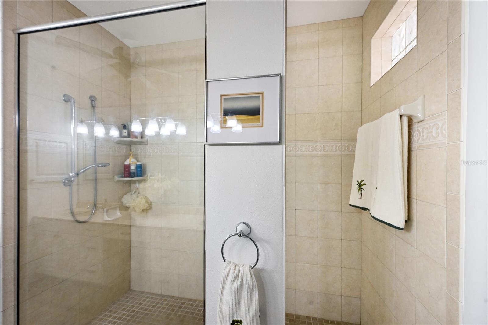 Image 22 of 46 For 4528 Blue Marlin Drive