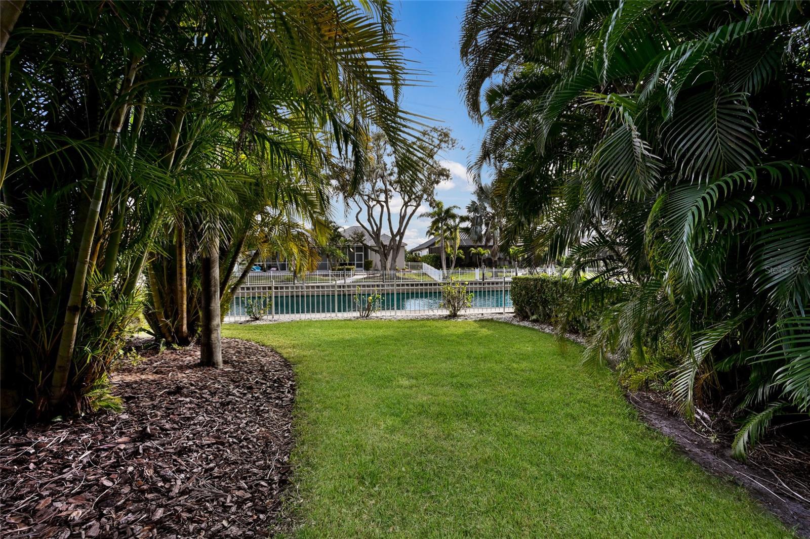 Image 36 of 46 For 4528 Blue Marlin Drive