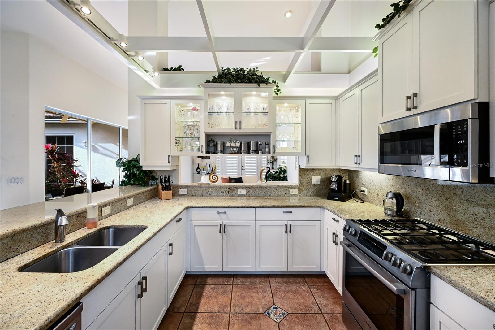 Image 7 of 46 For 4528 Blue Marlin Drive