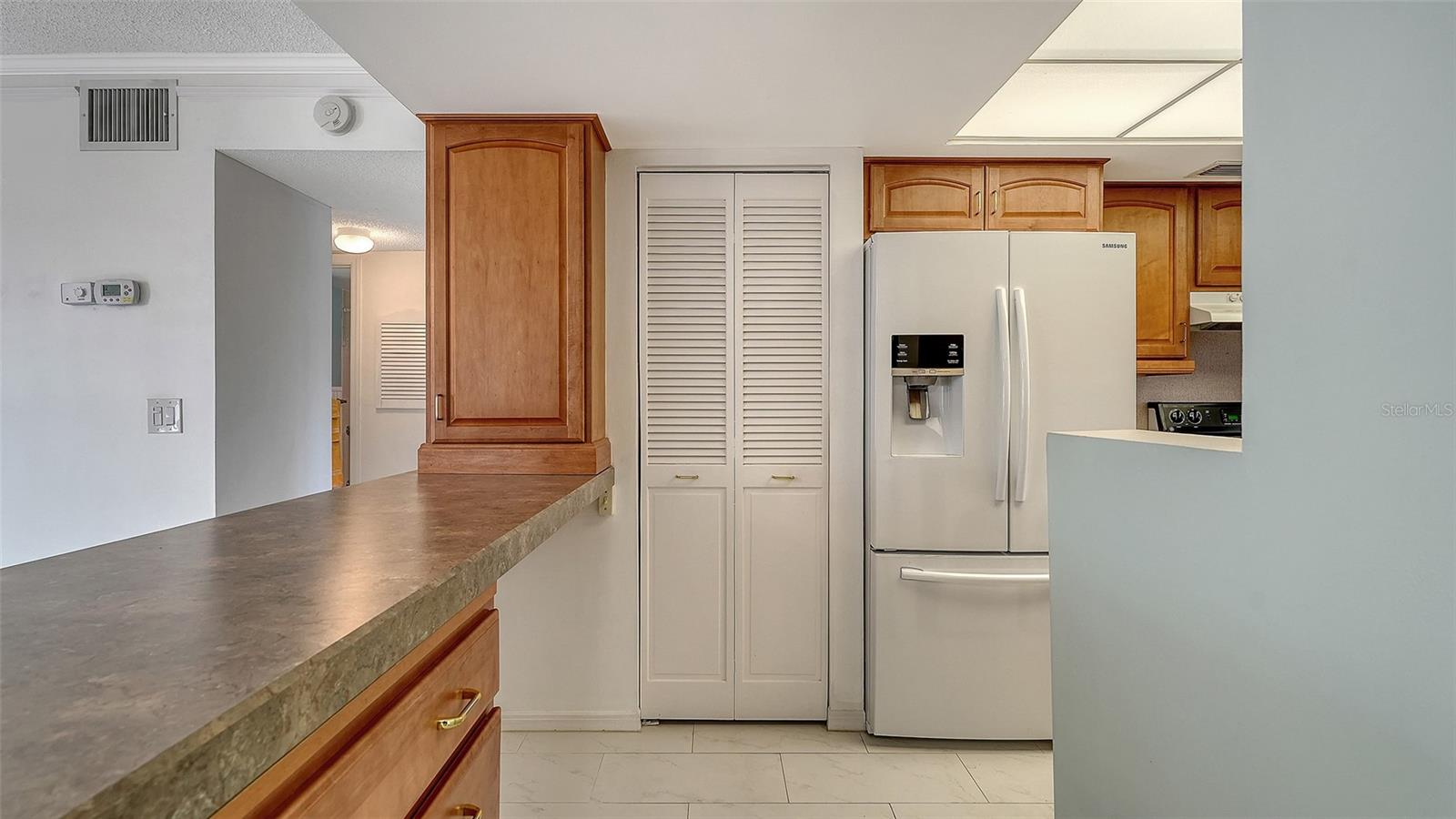 Image 22 of 72 For 4868 Independence Drive