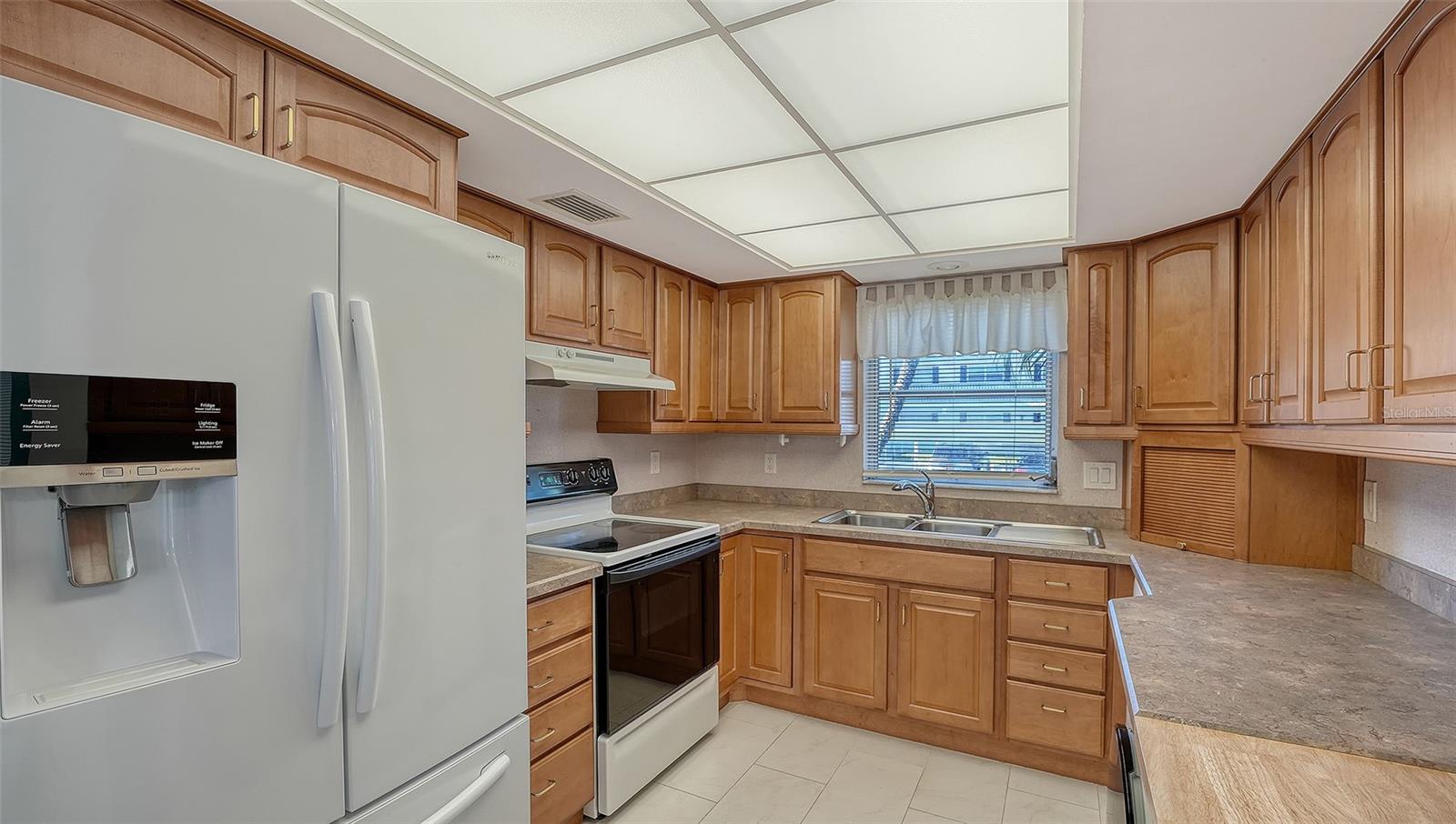 Image 23 of 72 For 4868 Independence Drive