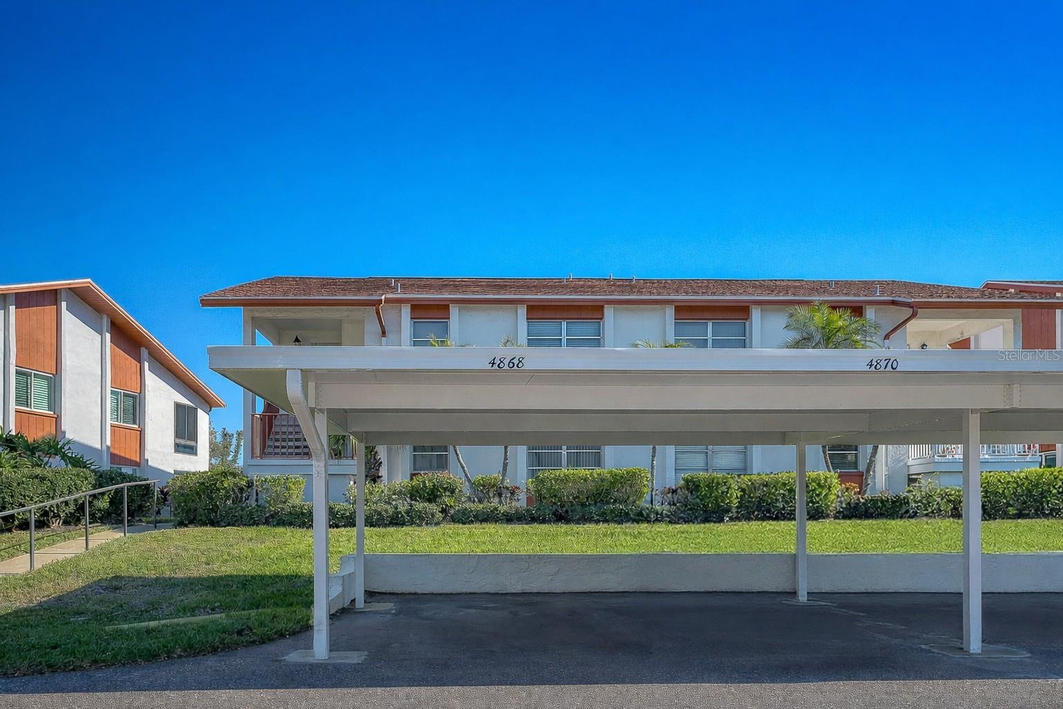 Image 6 of 72 For 4868 Independence Drive