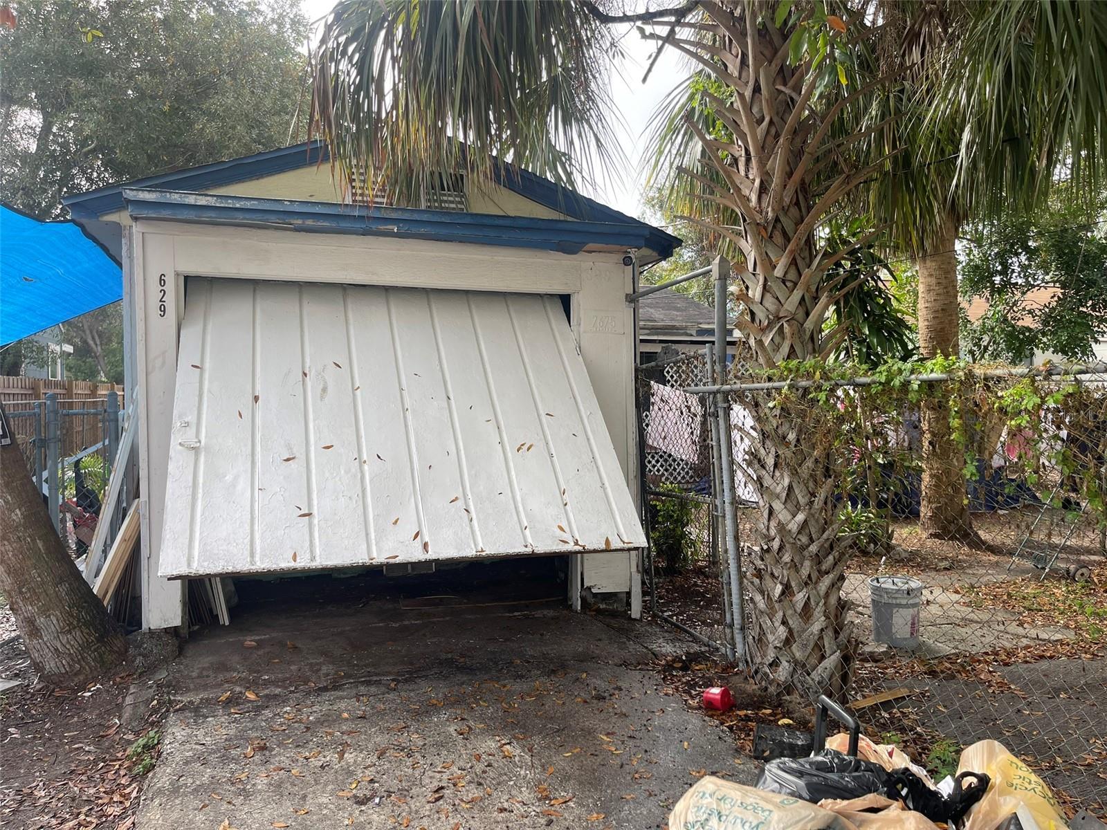 Image 5 of 7 For 629 40th Avenue S