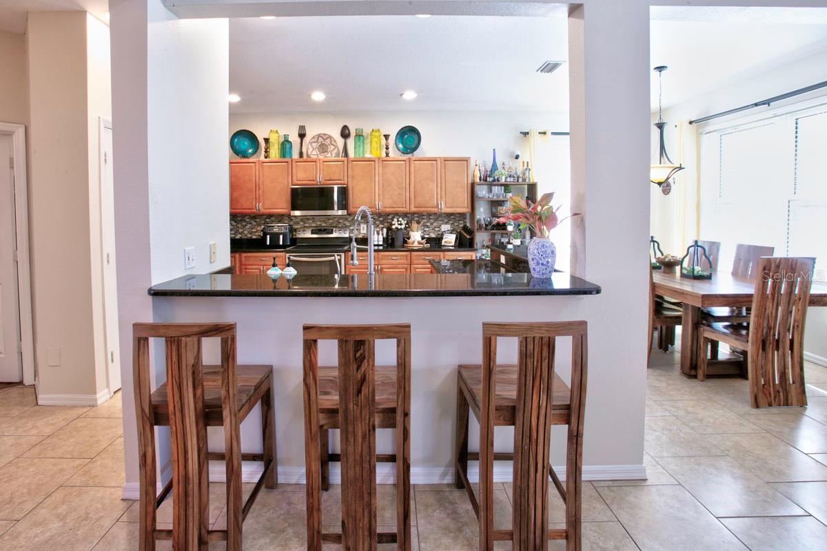 Image 16 of 36 For 208 36th Street Ne