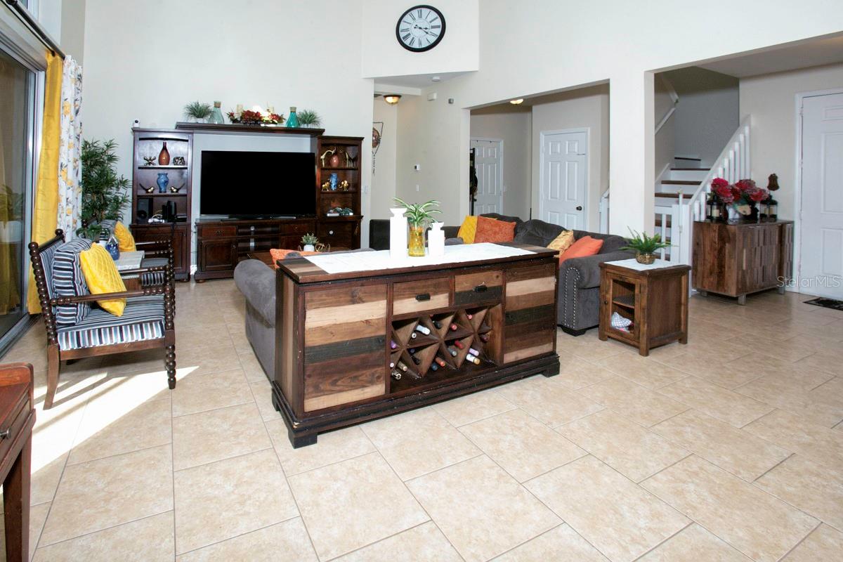 Image 18 of 36 For 208 36th Street Ne