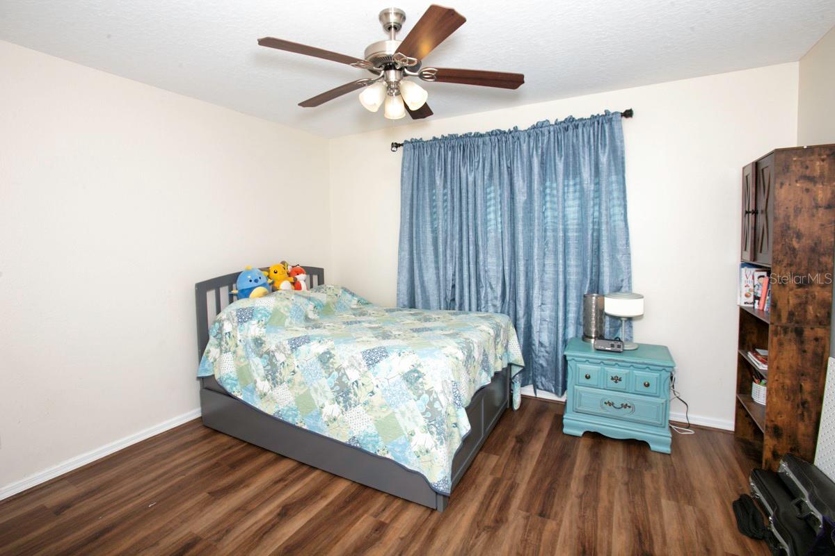 Image 33 of 36 For 208 36th Street Ne