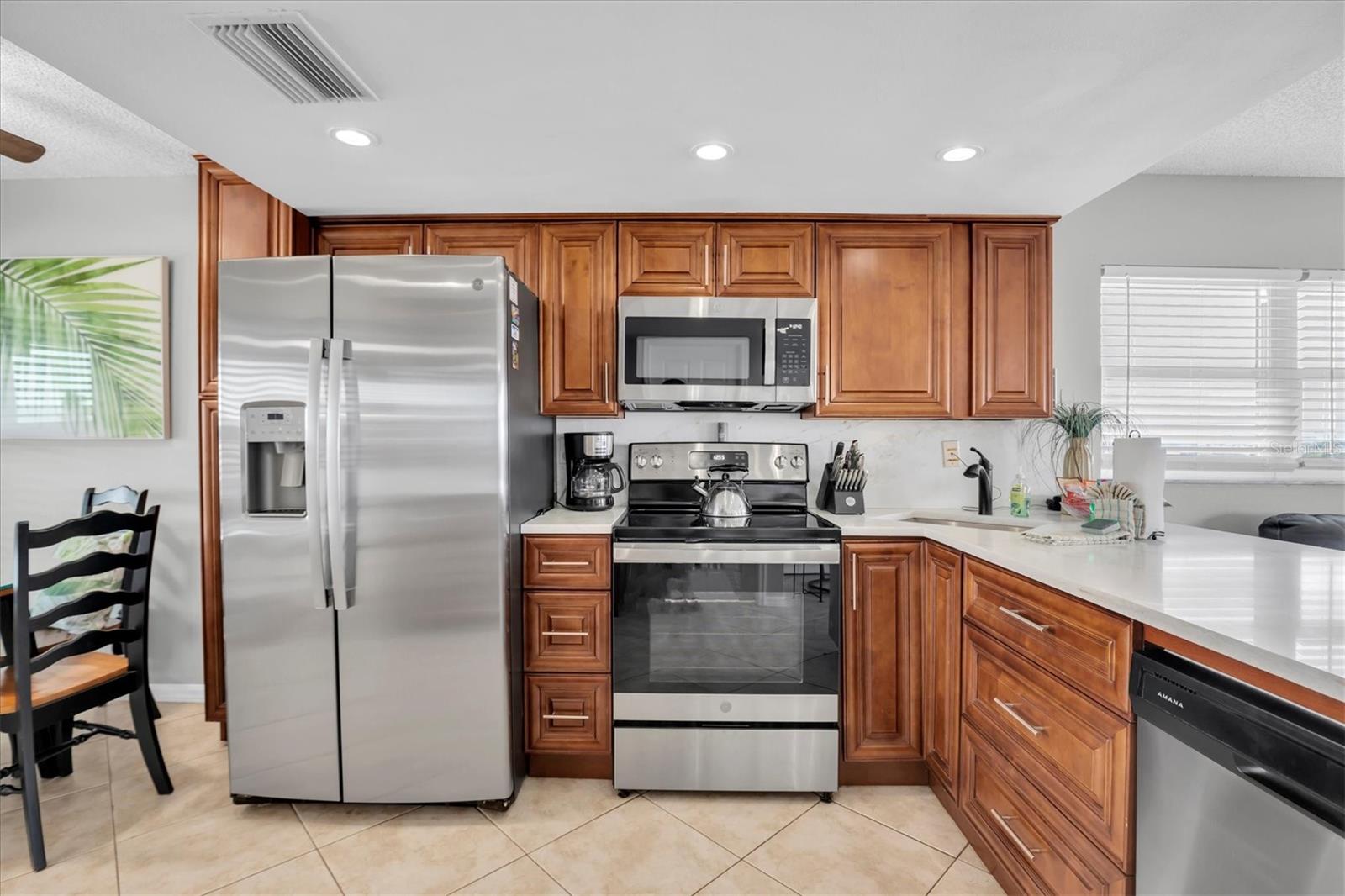 Image 13 of 42 For 5445 Gulf Boulevard Ph1