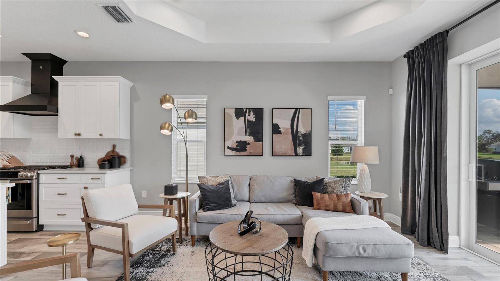 Image 10 of 72 For 12949 True Blue Circle